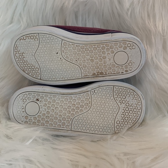 Toddler Girls Purple Velcro shoes ! - Picture 6 of 7